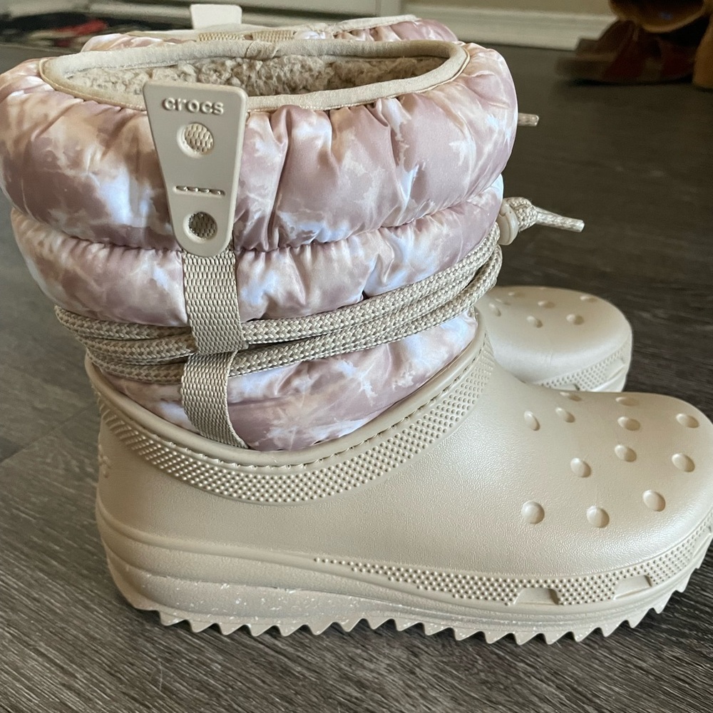 Crocs winter boots - still available online, this season!